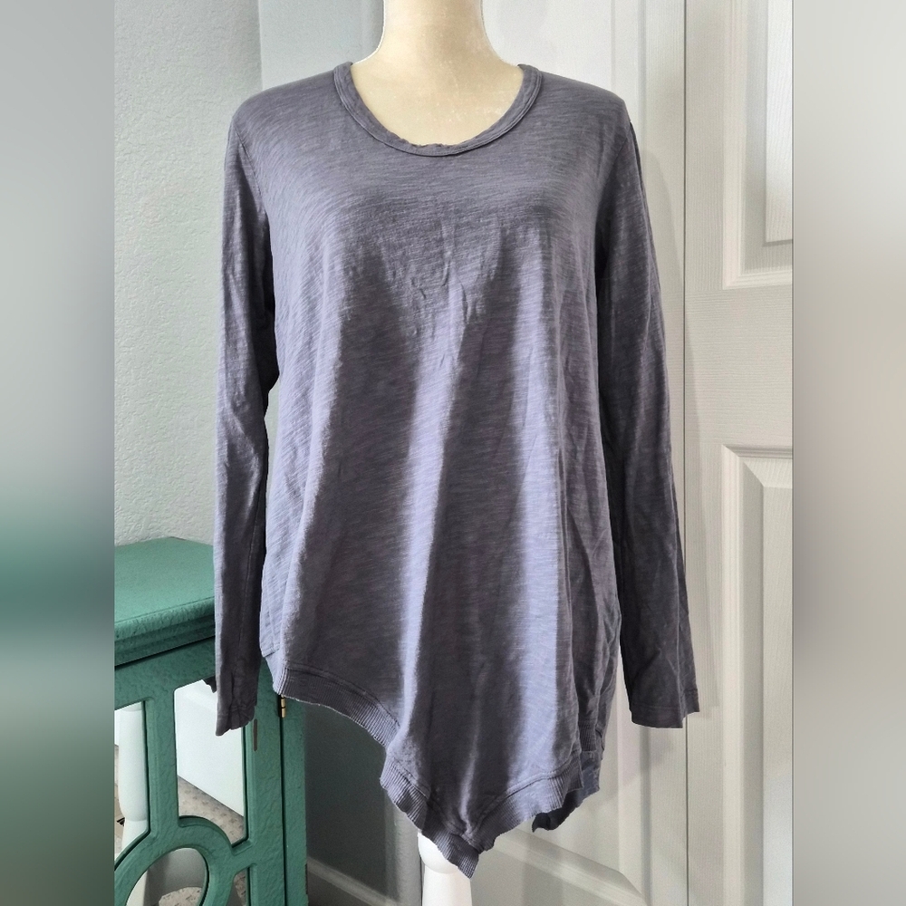 Wilt Made in USA Gray Asymmetrical Hem Long Sleeve Slub Cotton Top Size M